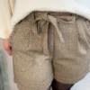 Short Femme Grande Taille Taupe – Confort et Élégance