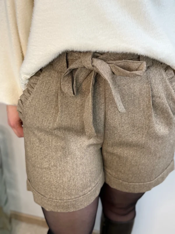 Short Femme Grande Taille Taupe – Confort et Élégance