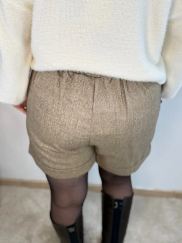Short Femme Grande Taille Taupe – Confort et Élégance