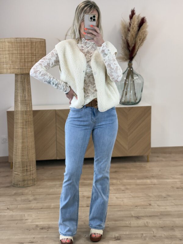 Jeans flare femme – coupe galbante, bleu clair, taille moyenne !