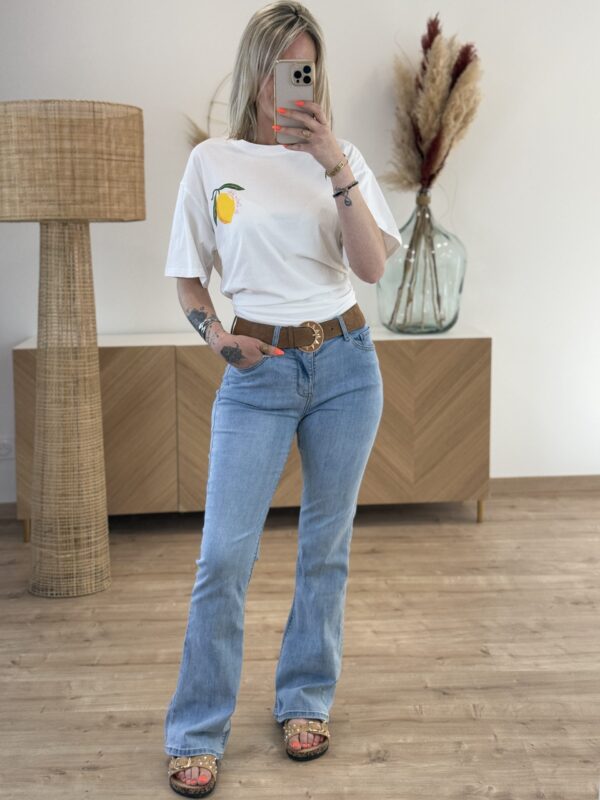 Jeans flare femme – coupe galbante, bleu clair, taille moyenne !