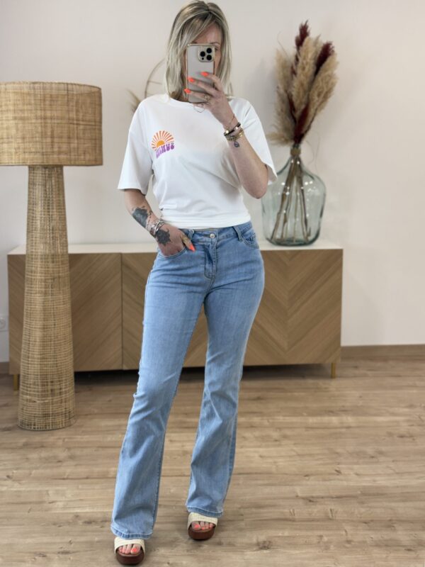 Jeans flare femme – coupe galbante, bleu clair, taille moyenne !