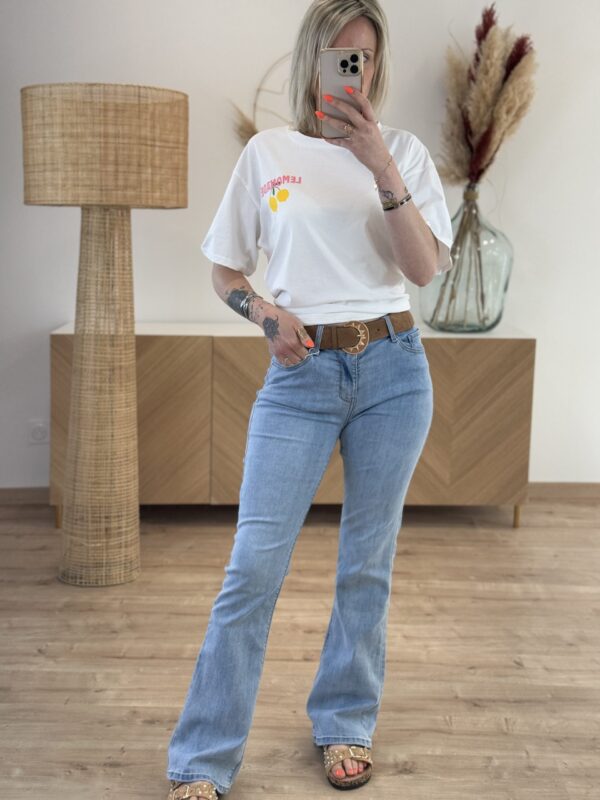Jeans flare femme – coupe galbante, bleu clair, taille moyenne !