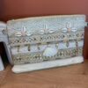Pochette avec coquillage – Style bohème en coton et jute