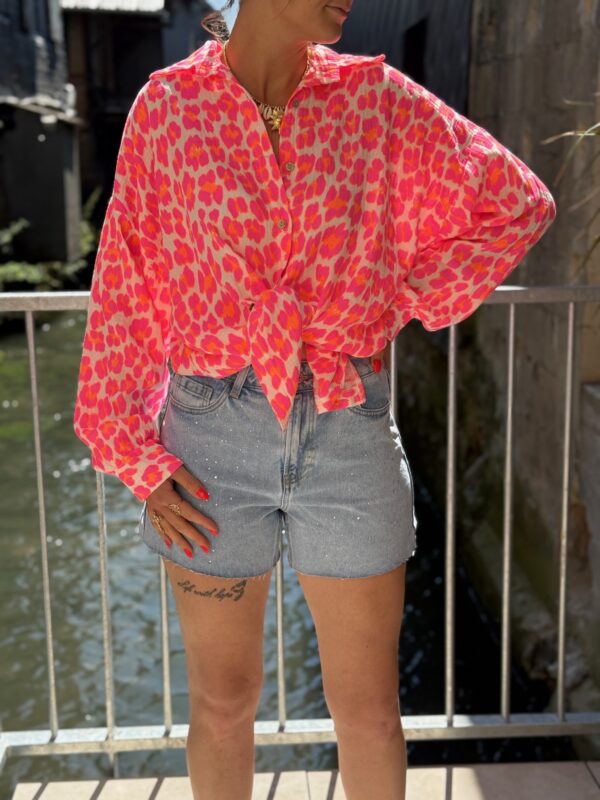 Short Strass – Bleu clair, taille moyenne, effet déchiré tendance
