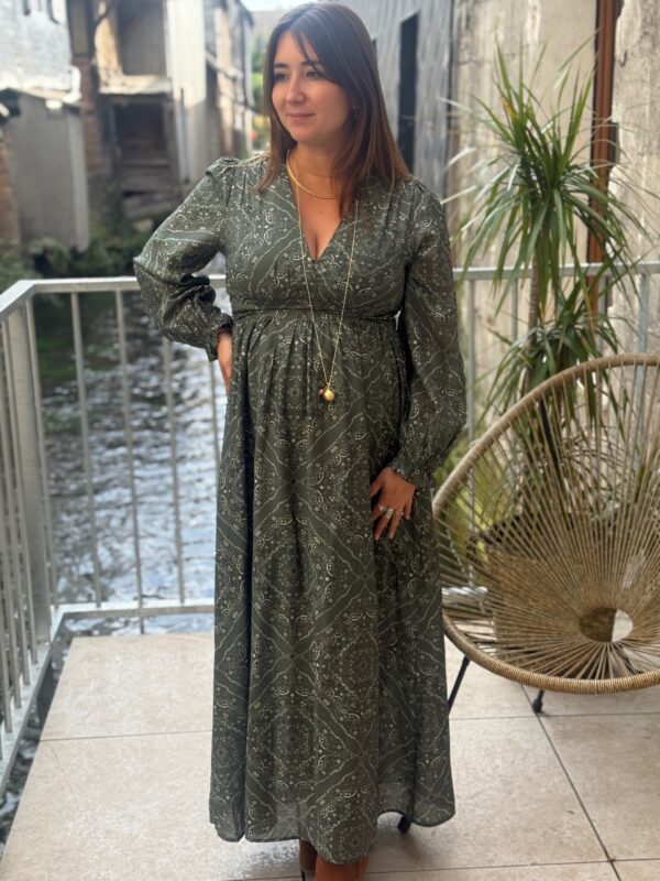 Robe imprimé bandana kaki longue femme – Élégante et chic