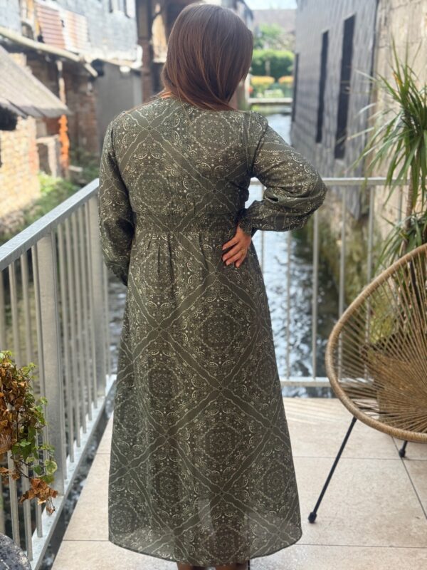 Robe imprimé bandana kaki longue femme – Élégante et chic