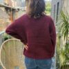 Gilet bordeaux femme – Maille col V avec boutons cœurs dorés