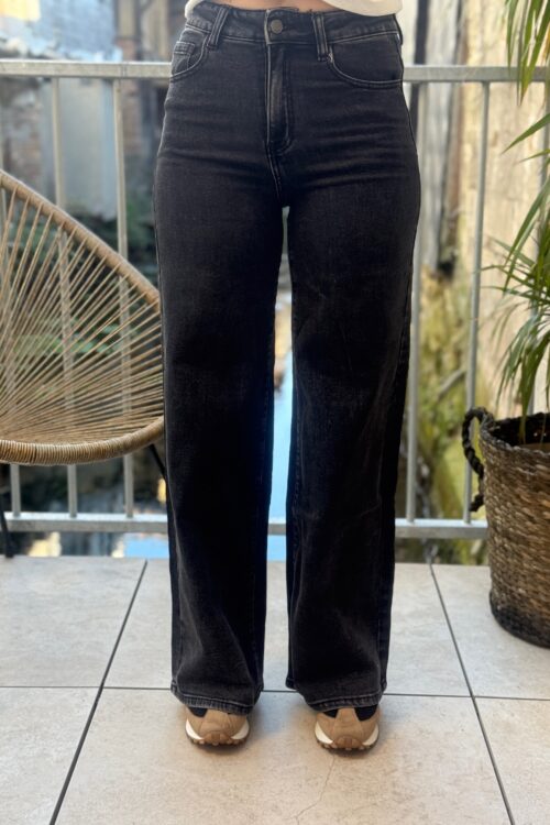 -jean-wide-leg-noir Jean wide leg noir – Jean large femme moderne | Dream By C