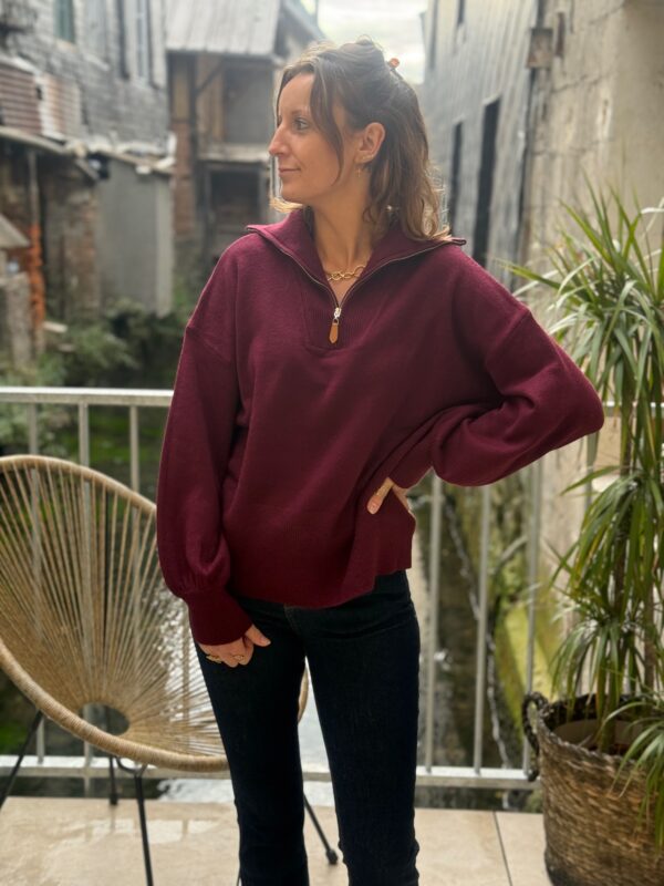 Pull bordeaux femme – Col camionneur zippé manches bouffantes