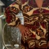 Robe grande taille longue bordeaux et beige – Dream by C