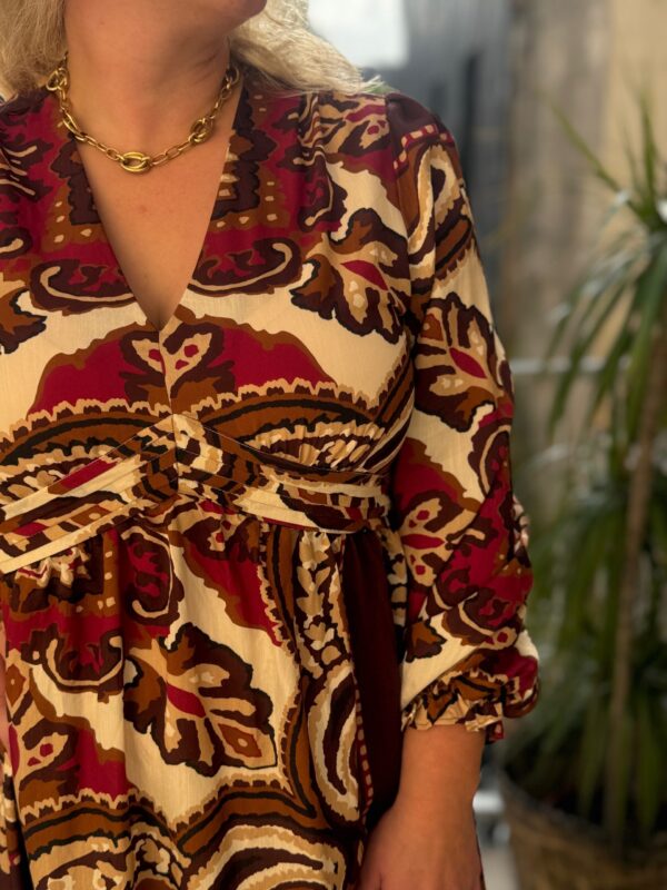 Robe grande taille longue bordeaux et beige – Dream by C