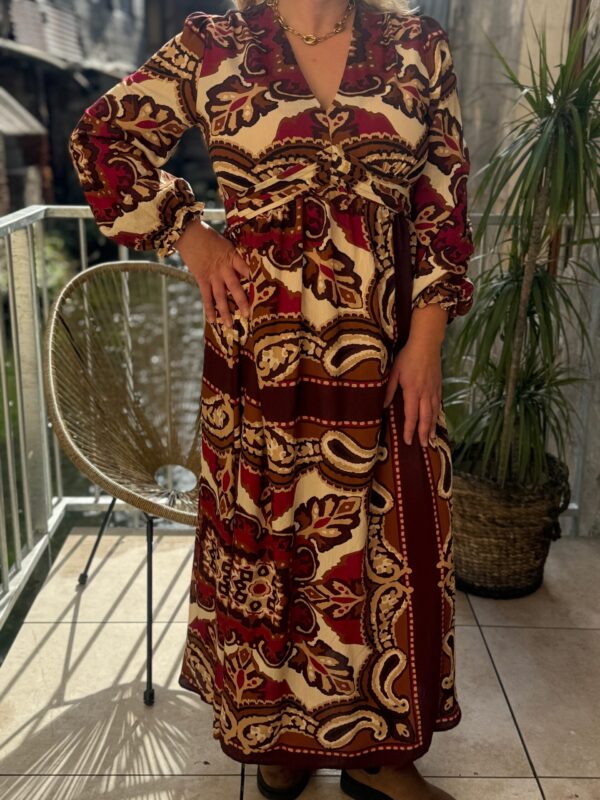 Robe grande taille longue bordeaux et beige – Dream by C