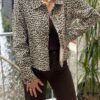 Veste en jean léopard – Tendance denim imprimé sauvage