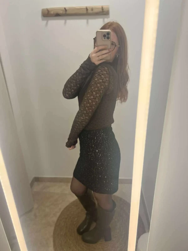 Haut en dentelle marron – Élégant, près du corps et féminin