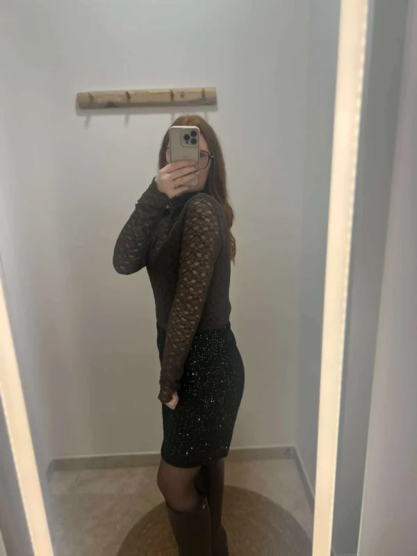 Haut en dentelle marron – Élégant, près du corps et féminin