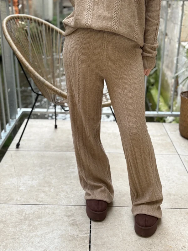 Pantalon en maille femme taupe chic et confortable - Dream By C