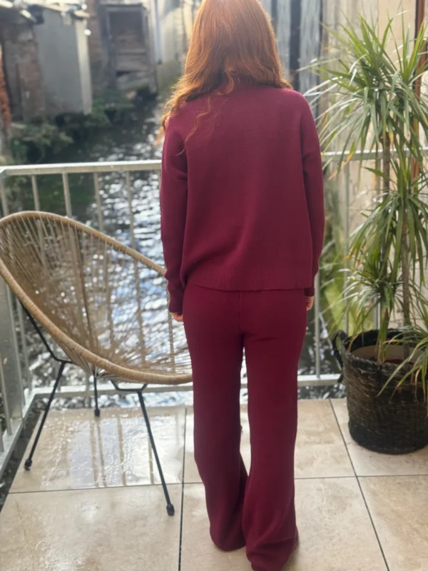Pantalon maille femme – Confort, douceur et élégance !