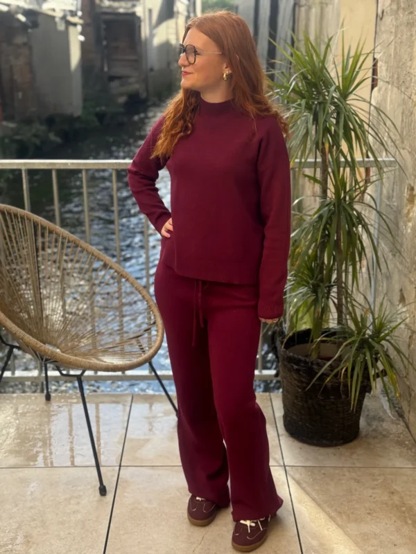 Pantalon maille femme – Confort, douceur et élégance !