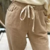 Pantalon velours beige femme – Doux, chic et confortable
