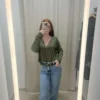 Pull doux femme col V – Confort, chaleur et élégance colorée