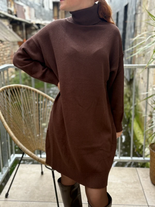 Robe pull marron chocolat douce et élégante - Dream By C