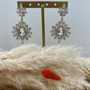 Boucle d’oreille strass doré – Élégante & brillante - Dream By C
