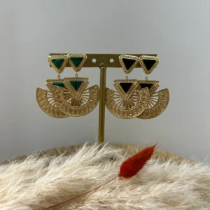 Boucles d’oreilles avec pierres dorées – Élégantes & fines