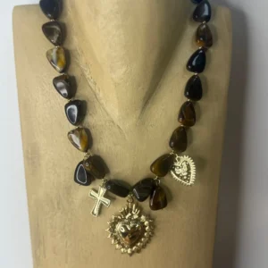Collier résine breloques marron doré – Élégant - Dream By C