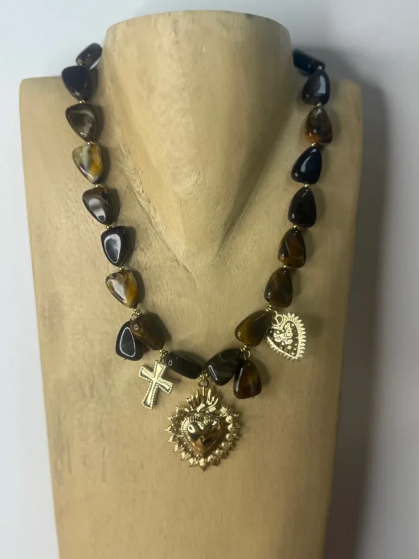 Collier résine breloques marron doré – Élégant - Dream By C