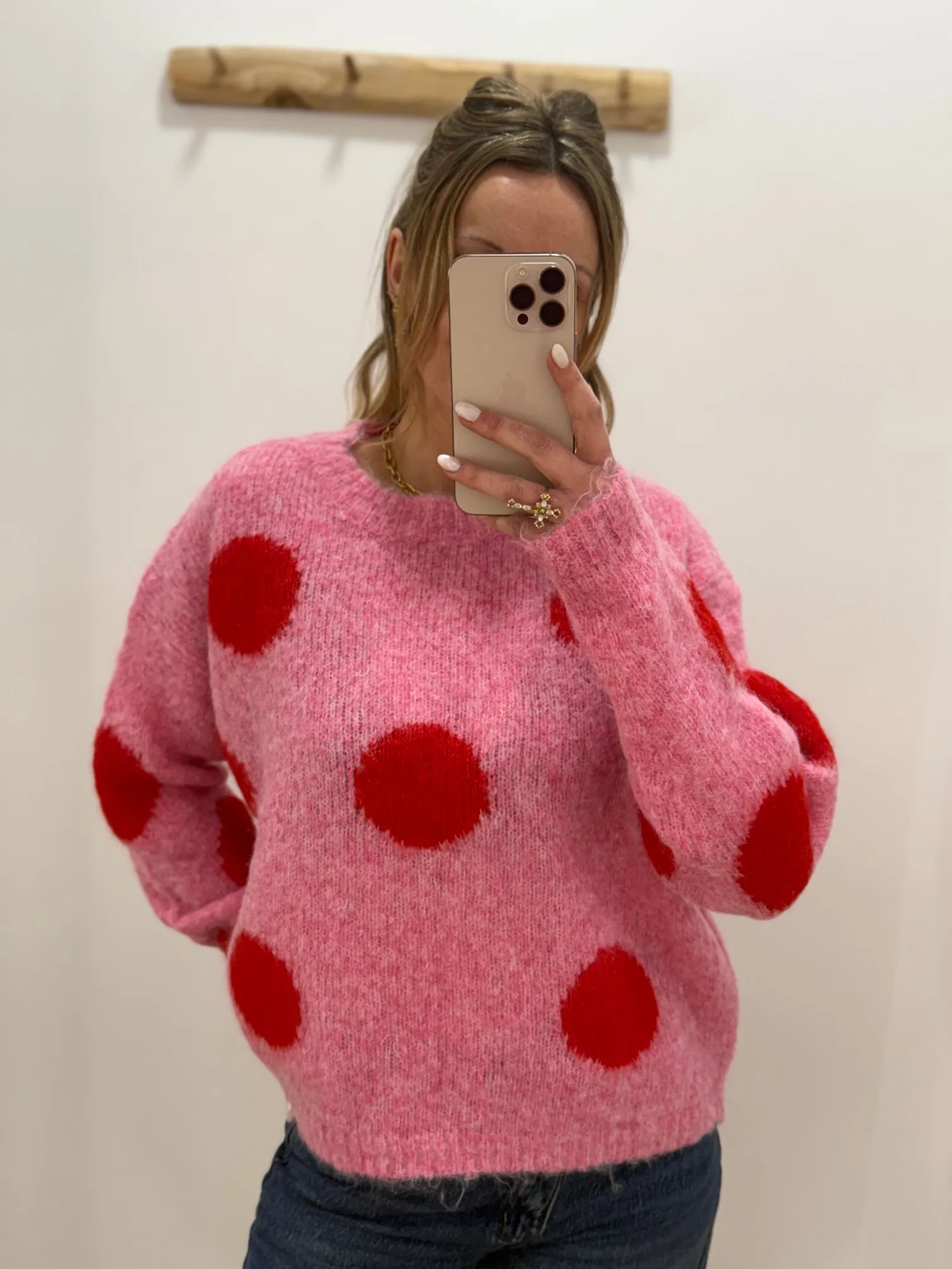 Pull rose à pois