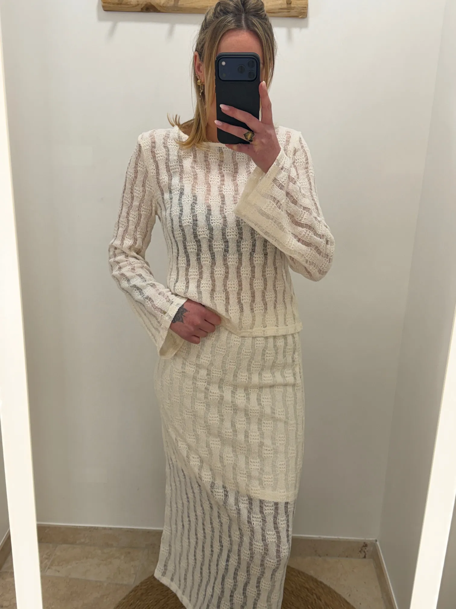 Haut manches longues en crochet écru