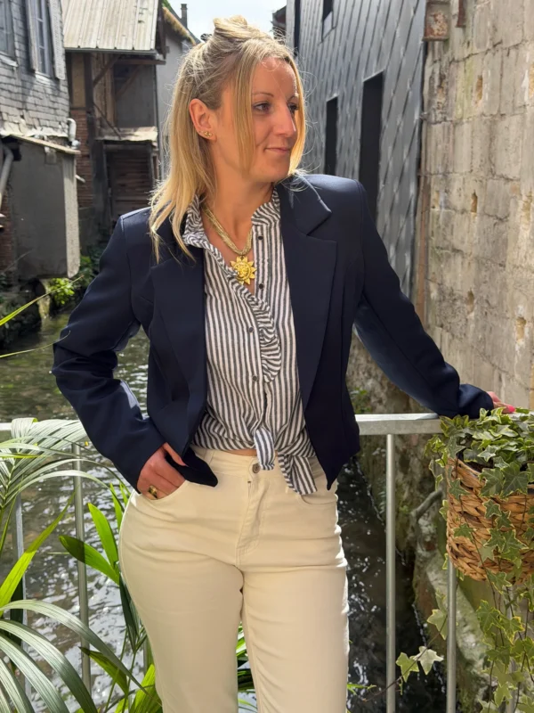 Blazer court femme cintré – Bleu marine camel écru | Dream By C