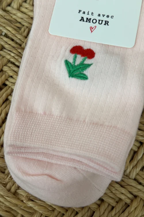 Chaussettes cerises femme rose pâle brodées | Dream By C