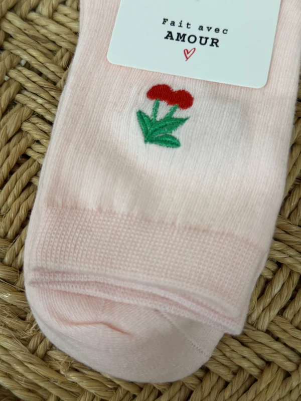 Chaussettes cerises femme rose pâle brodées | Dream By C