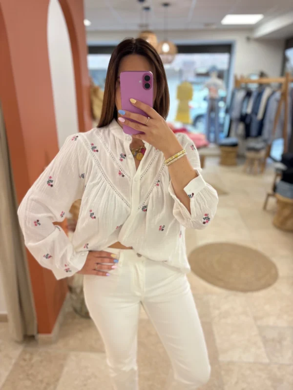 Chemisier fleuri grande taille coton gaze blanc brodé | Dream By C