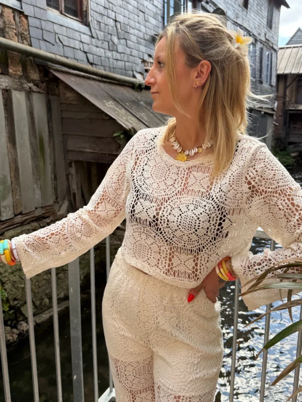Haut cropped crochet femme écru, manches longues | Dream By C