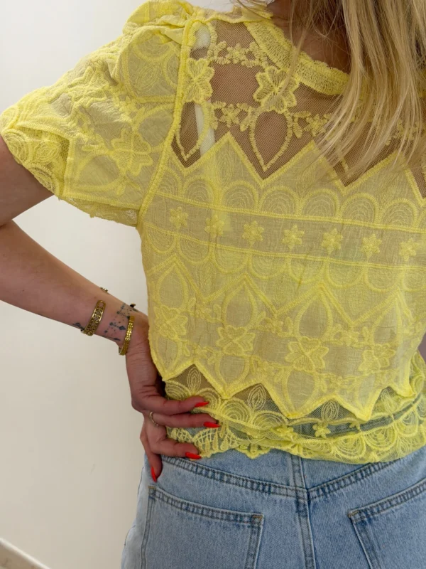 Haut dentelle broderie femme jaune | Dream By C