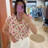 Haut fleuri grande taille femme col V volants écru | Dream By C