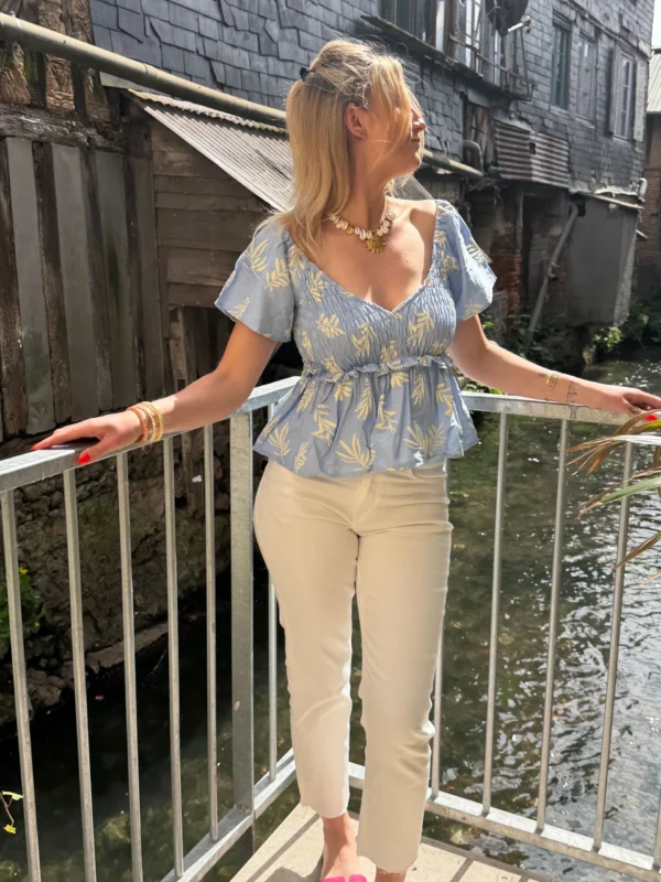 Haut smoké femme viscose bleu ciel motifs feuilles | Dream By C