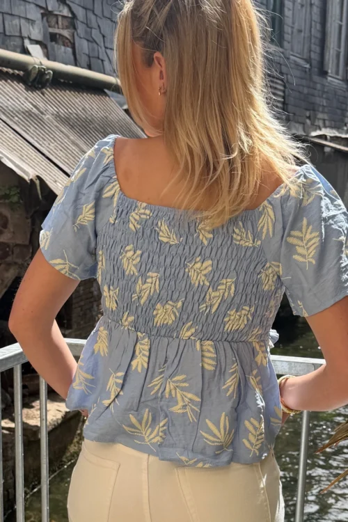 Haut smoké femme viscose bleu ciel motifs feuilles | Dream By C