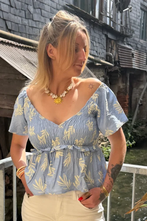 -haut-smoque-bleu-ciel-motifs-feuilles Haut smoké femme viscose bleu ciel motifs feuilles | Dream By C