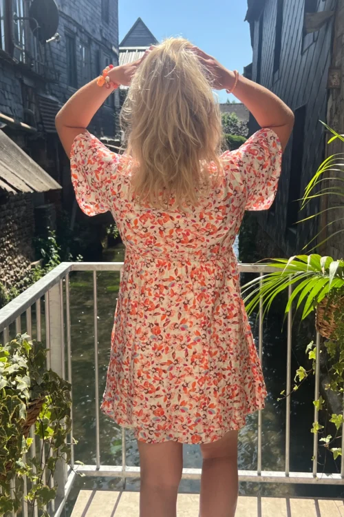 Robe courte cache cœur grande taille fleurie écru | Dream By C