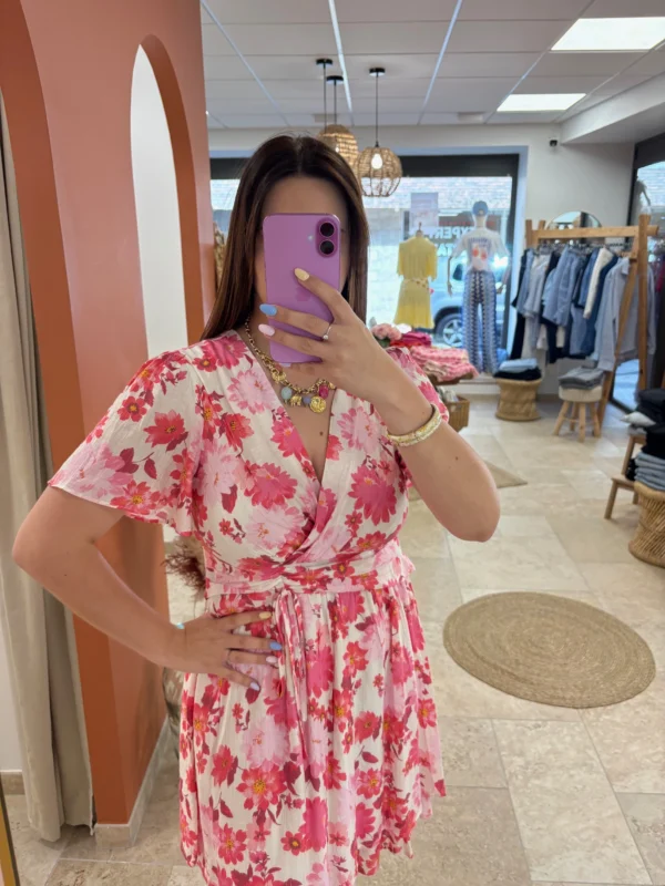 Robe courte fleurie grande taille fond blanc | Dream By C