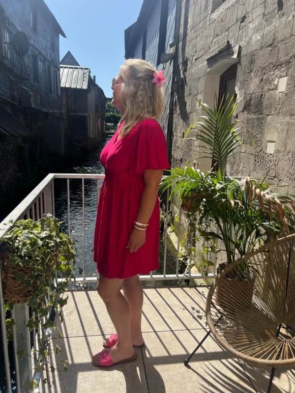 Robe fuchsia grande taille courte col V doublée | Dream By C