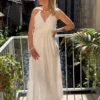 Robe longue blanche brodée femme, cache-cœur | Dream By C