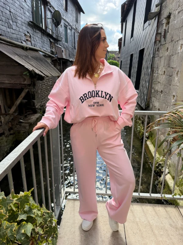 Sweat zippé femme brodé Brooklyn rose pâle | Dream By C