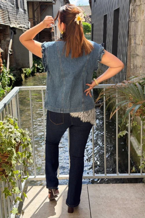 Veste en jean sans manche à volants - Dream By C