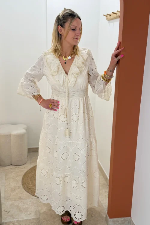 robe-longue-boheme-beige-broderies-anglaises-volants-dreambyc Robe longue bohème femme coton broderie beige | Dream By C