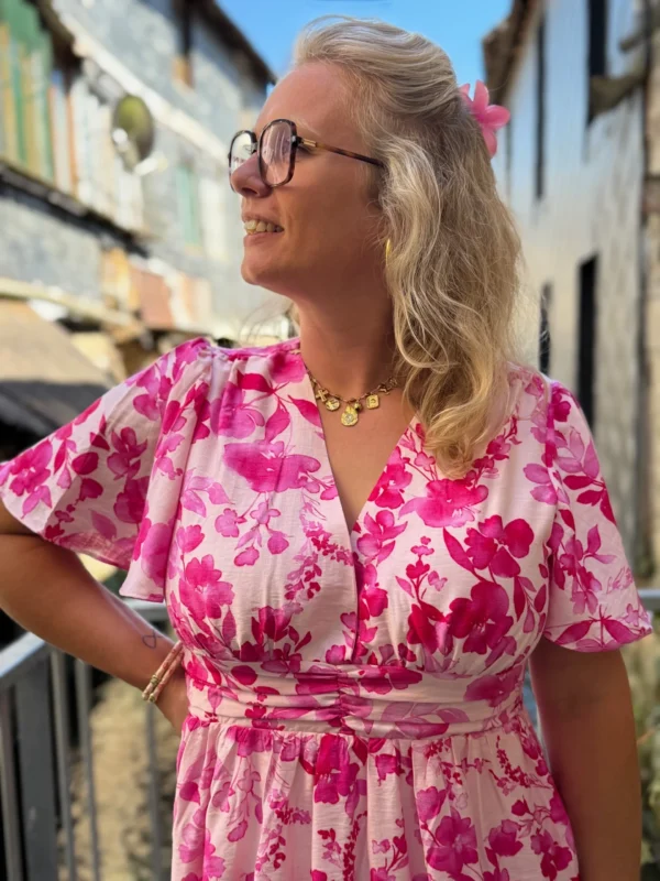 Robe rose grande taille col V courte | Dream By C